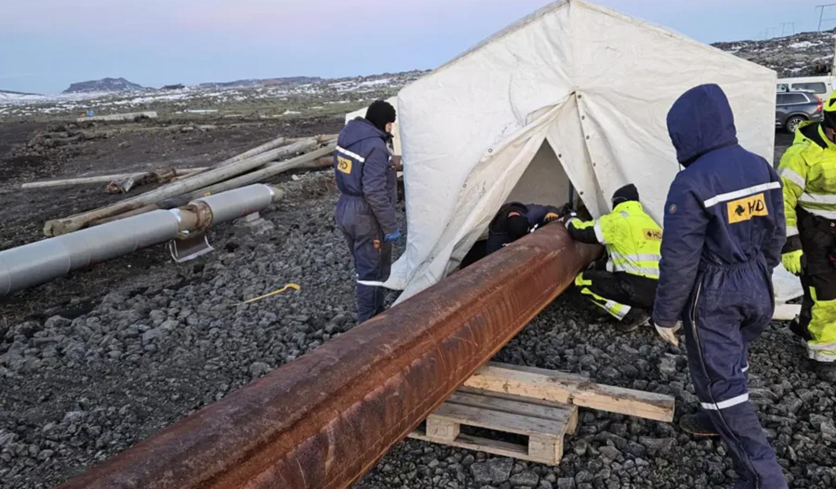 Les travaux s’effectuent à une vitesse inhabituelle en raison de…