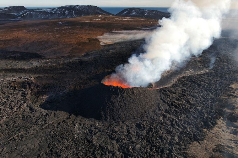 Activité désormais limitée au plus grand cratère