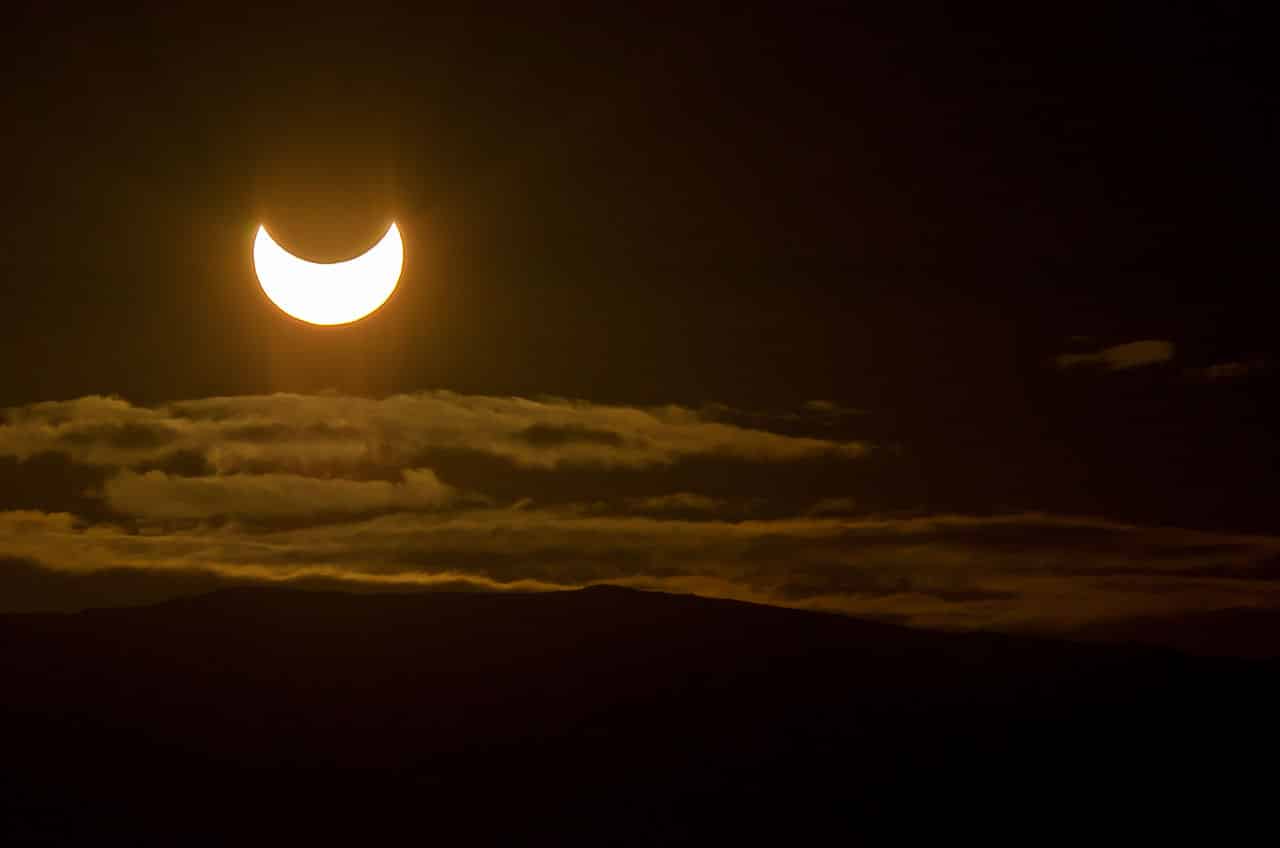 Une éclipse partielle sera visible en Islande lundi
