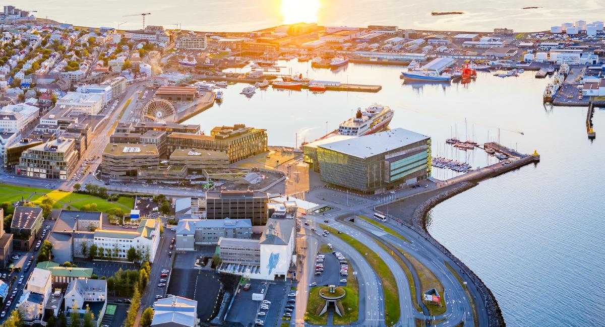 Ferris wheel on Miðbakki