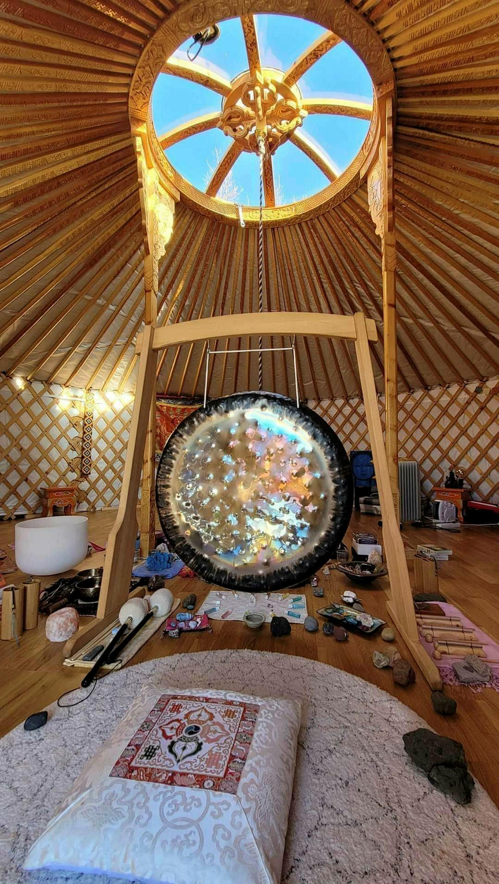 Dans le Dieu/ess Gaia Templa, les gens peuvent bénéficier d’une médiation guidée…