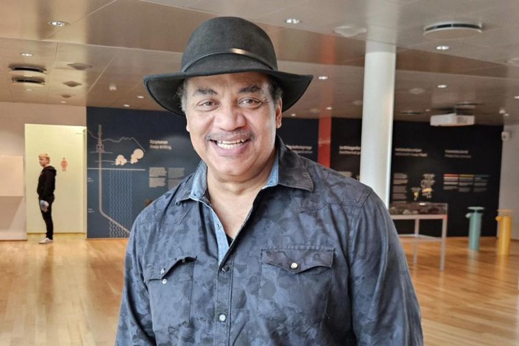 La célébrité scientifique deGrasse Tyson est venue pour une visite inattendue