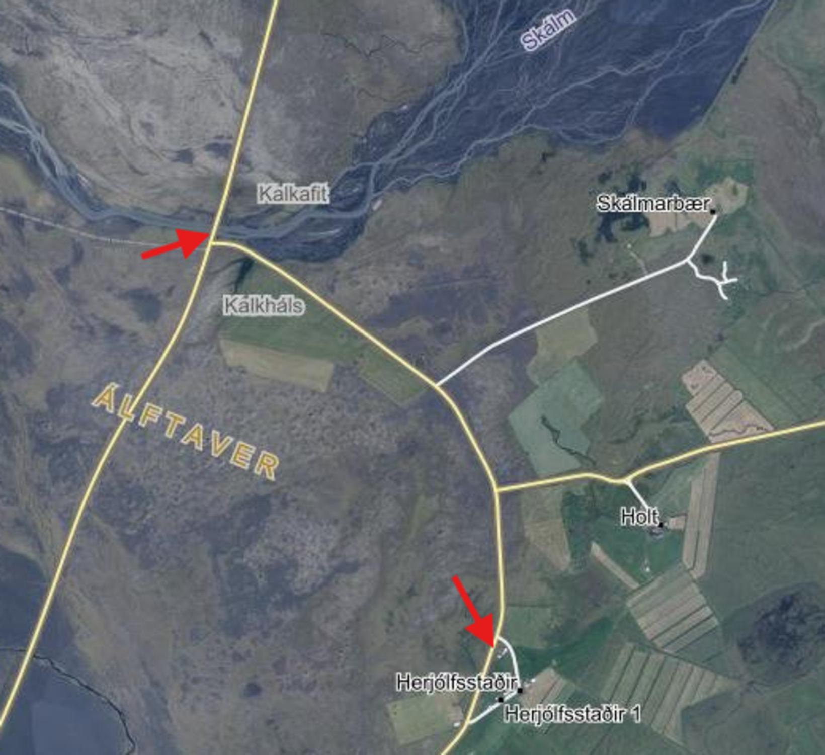 Ici, le pont Skálm et la ferme Herjólfsstaðir sont visibles.