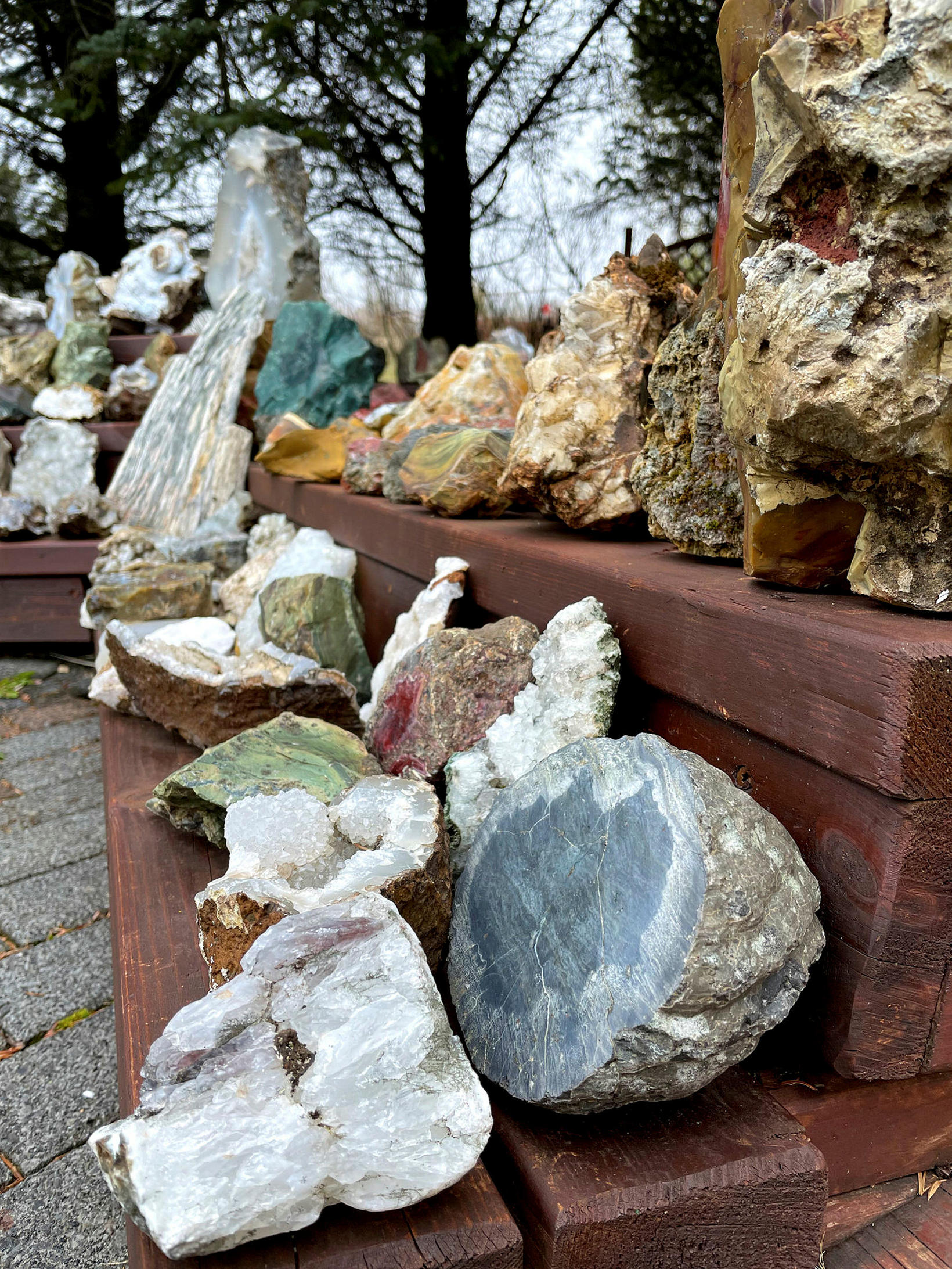 Collection de pierres de Petra à Stöðvafjörður.