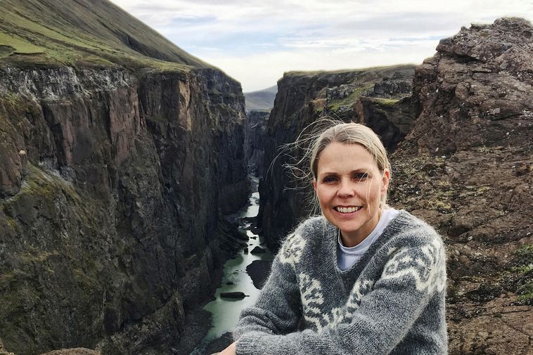 La meilleure méditation est de s'asseoir dans un buisson de baies lors d'une belle journée d'été à Mjóifjörður