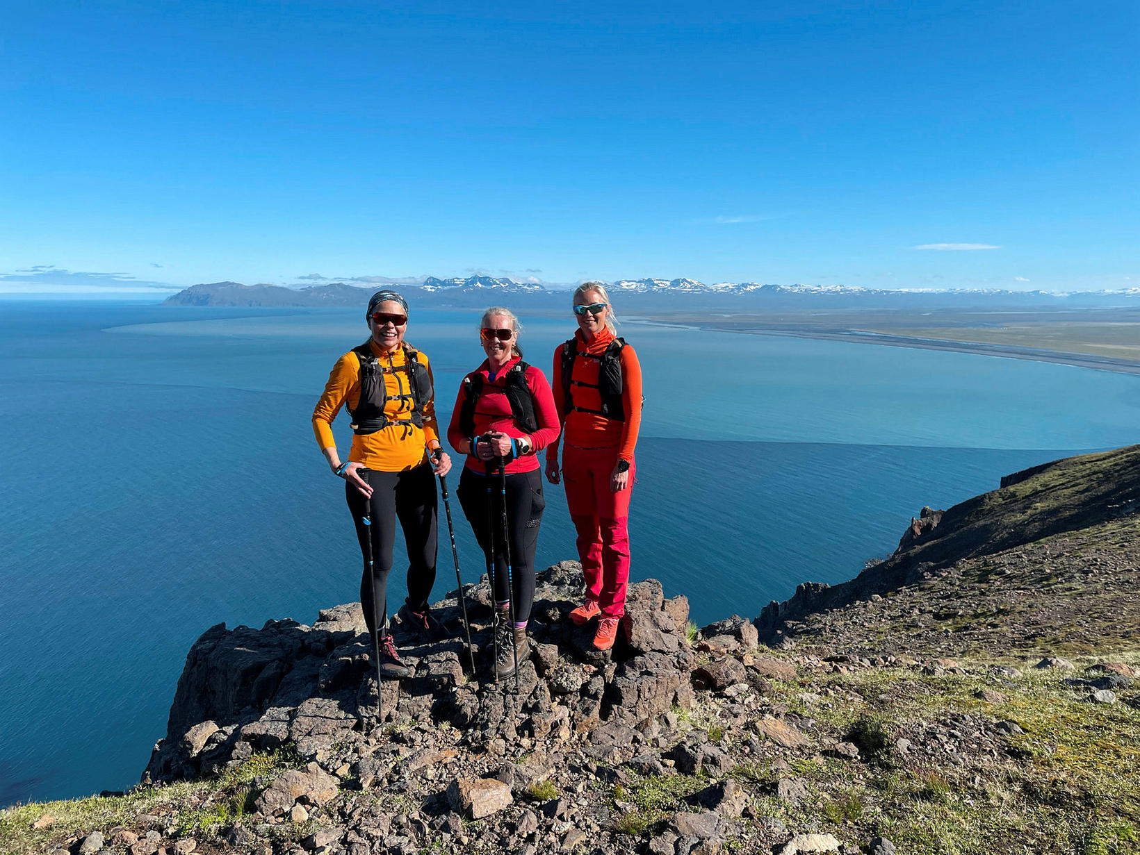 La vue sur Héraðsflói où vous descendez la crête de Þerribjarg…