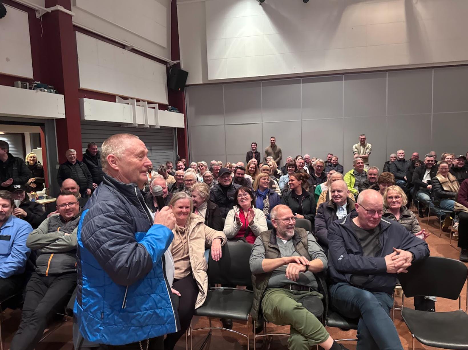 Beaucoup ont pris la parole et ont exprimé leur mécontentement à l'égard de la ville…