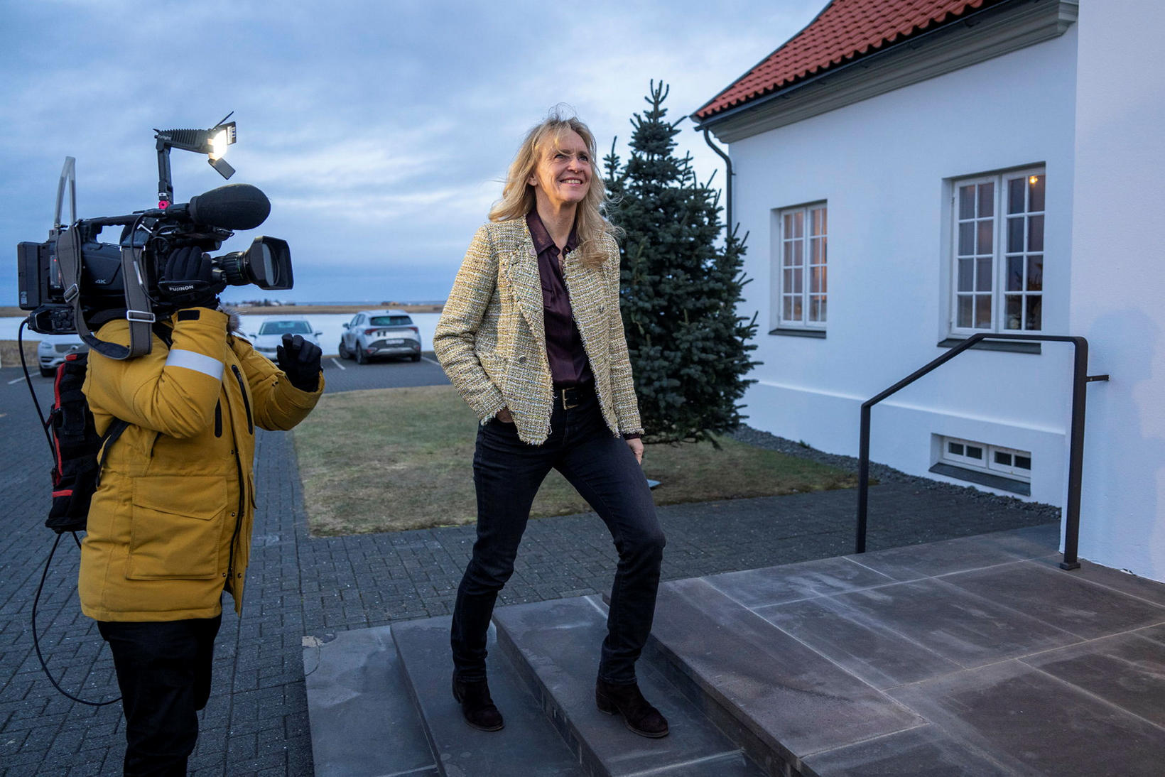 Þorgerður Katrín Gunnarsdóttir s'est brièvement entretenue avec les journalistes avant sa réunion...