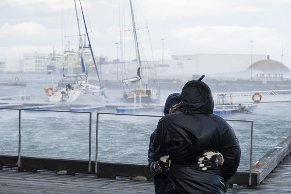 Des avertissements météorologiques jaunes sont en vigueur dans la majeure partie de l’Islande