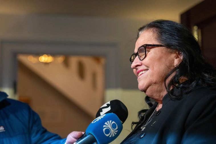 Dit qu'elle n'a pas mentionné la police