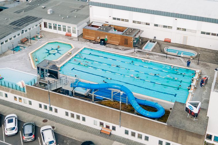 Offrir aux enfants et aux jeunes une baignade gratuite