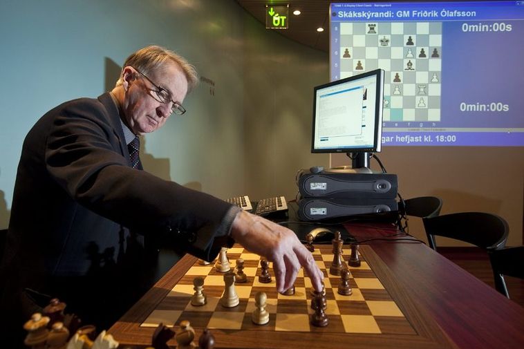 Le New York Times honore la légende des échecs islandais Friðrik Ólafsson