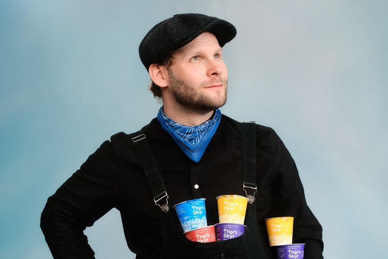 Amener Skyr islandais au soleil de l'Arizona