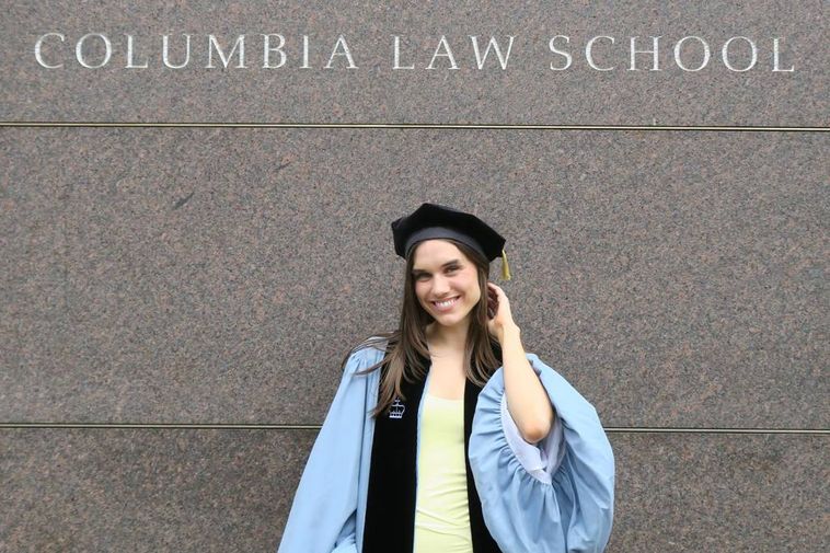 Icelander diplômé en tête de classe à Columbia