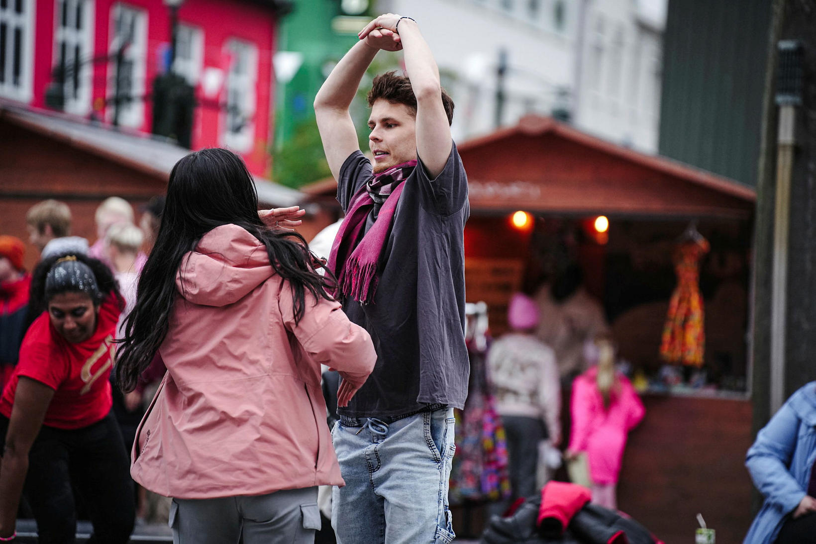 L'enseignement de la danse à Ingolf Square était à l'ordre du jour aujourd'hui.
