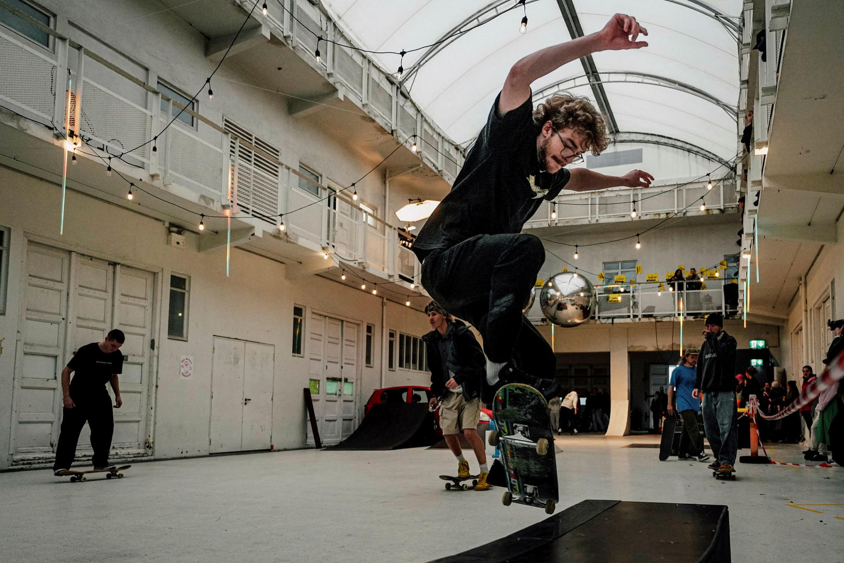 Une exposition de skateboard a eu lieu dans le musée d'art Reykjavík entre 16 et 20 ans.