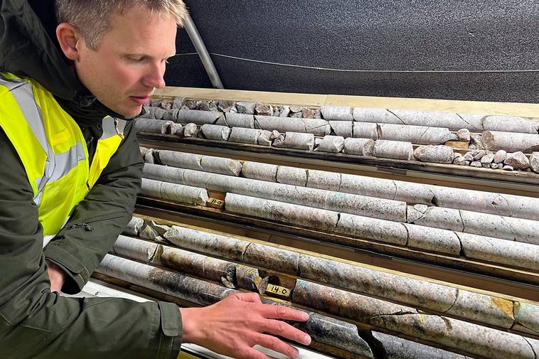 Amaroq découvre des éléments de terres rares de haute qualité dans le sud du Groenland