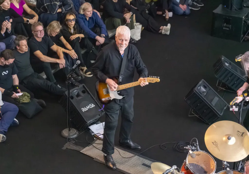 Le « Trio de guitares » de Rhys Chatham ira à Eleven – The Reykjavík Grapevine