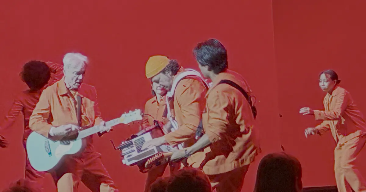 Orange Is the New Black : David Byrne à Harpa le 29 juillet 2026 – The Reykjavík Grapevine